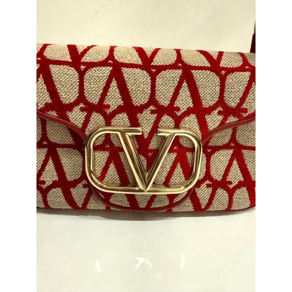Valentino Garavani Iconographe Loco Canvas Hobo Bag Naturale Rosso V Size Small - Picture 12 of 12